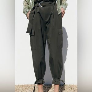 High waisted cargo pants-Medium NWT